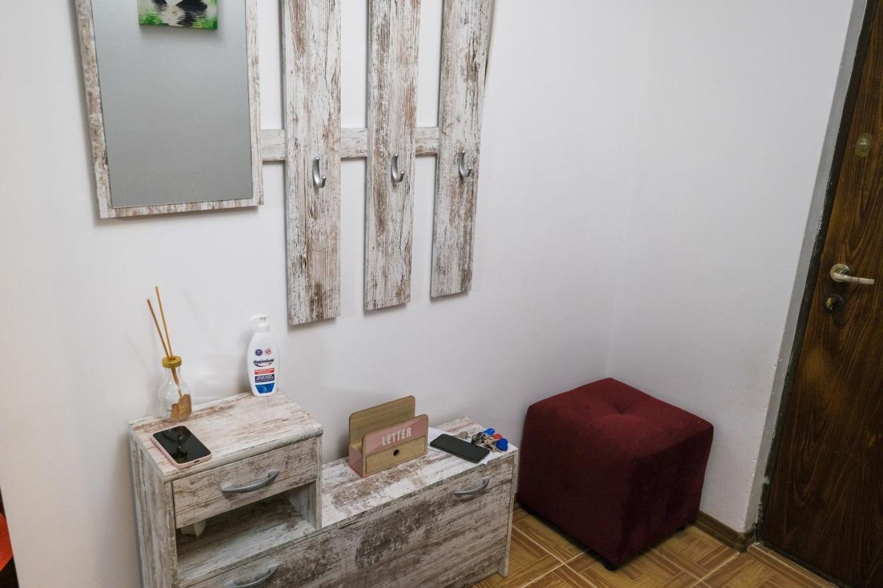 Stella'S Cozy Home Balotesti Eksteriør billede